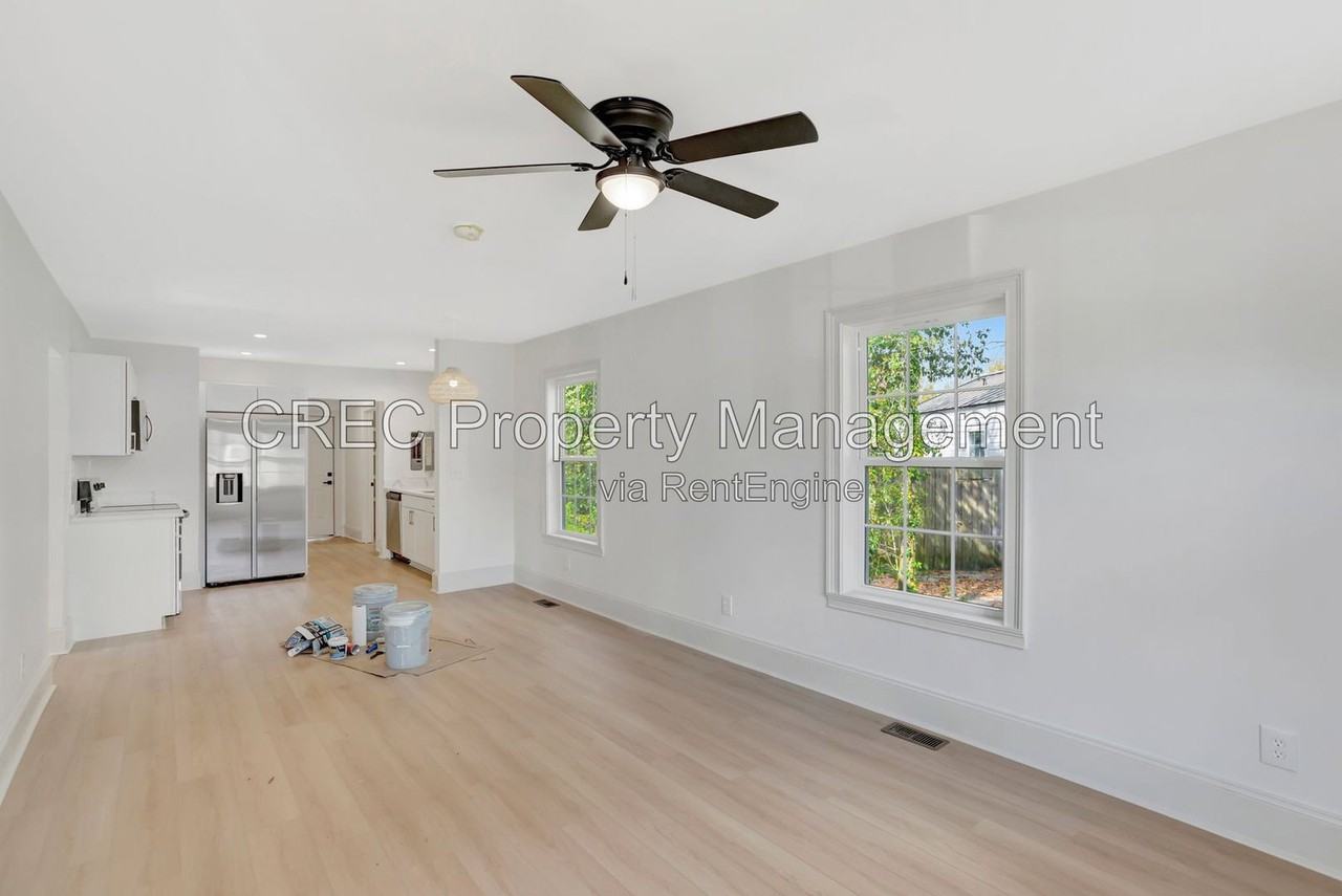 2642 Ferrara Dr - Photo 4 of 23