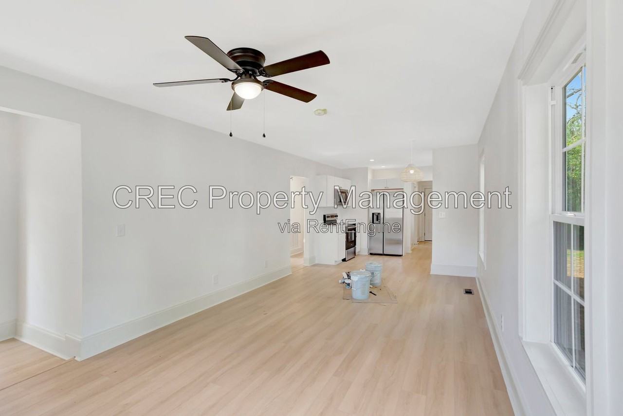 2642 Ferrara Dr - Photo 5 of 23
