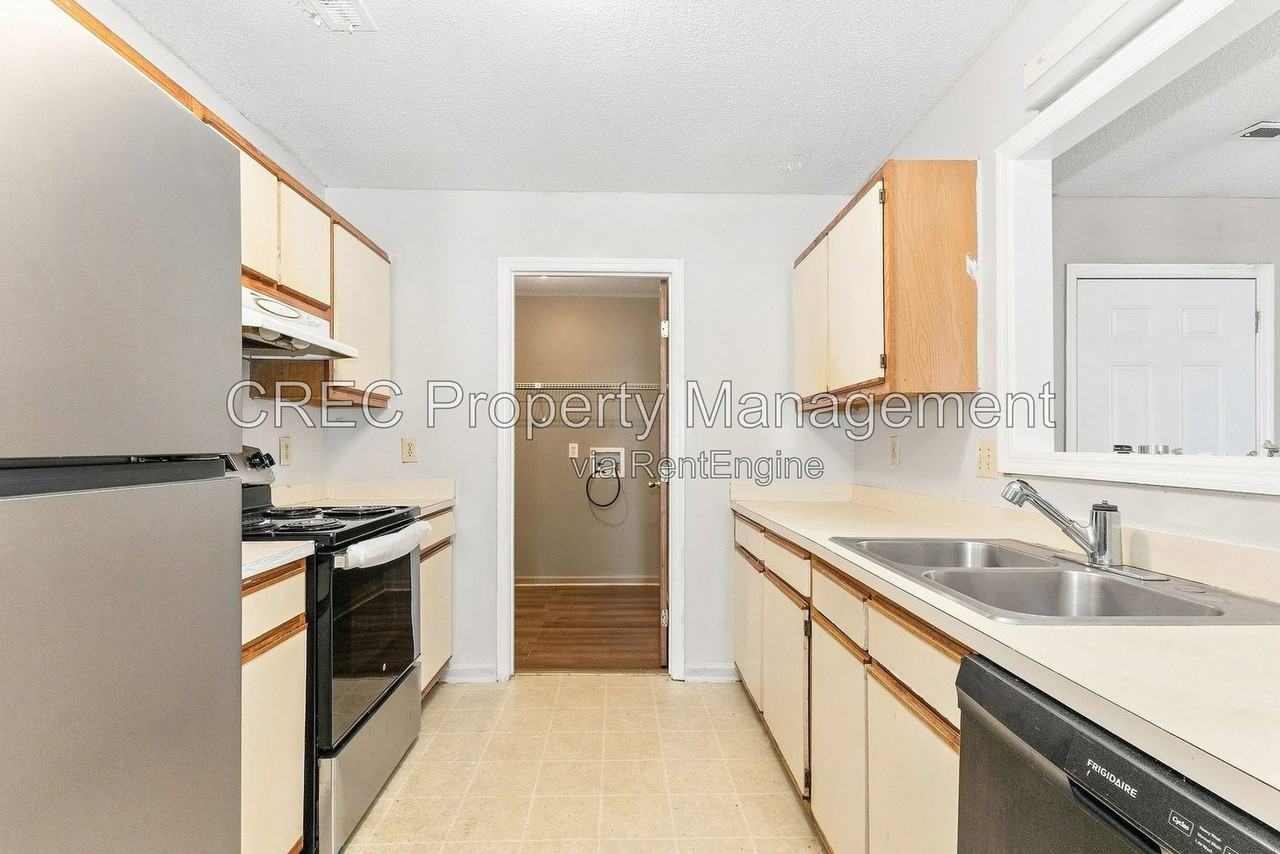 169 Pine Shadow Dr - Photo 5 of 19