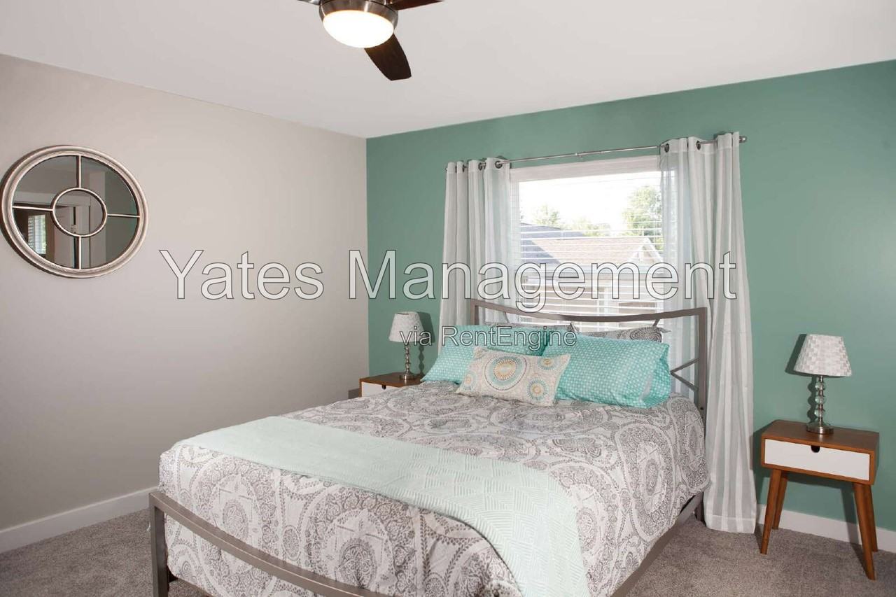 207 Colonial Dr - Photo 6 of 19