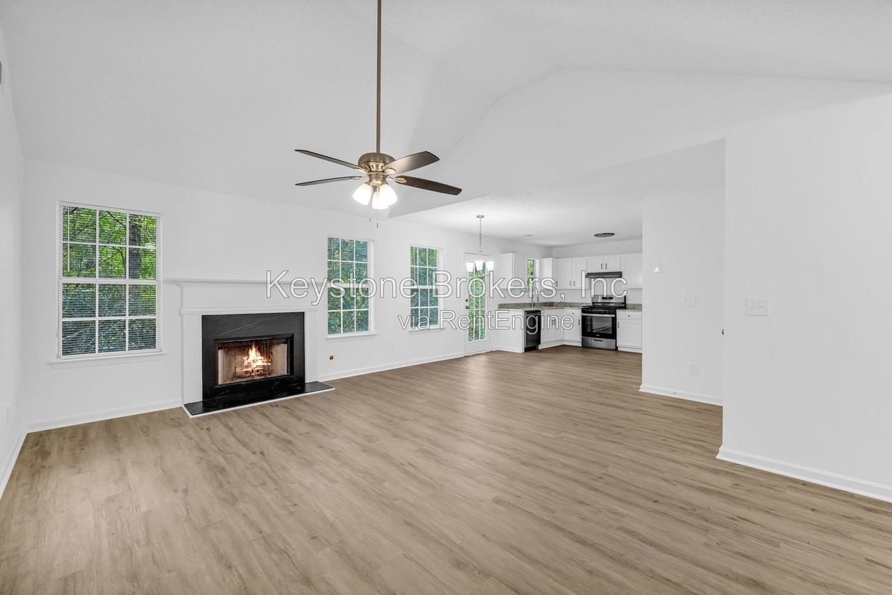 4084 Waldrop Hills Dr - Photo 3 of 9