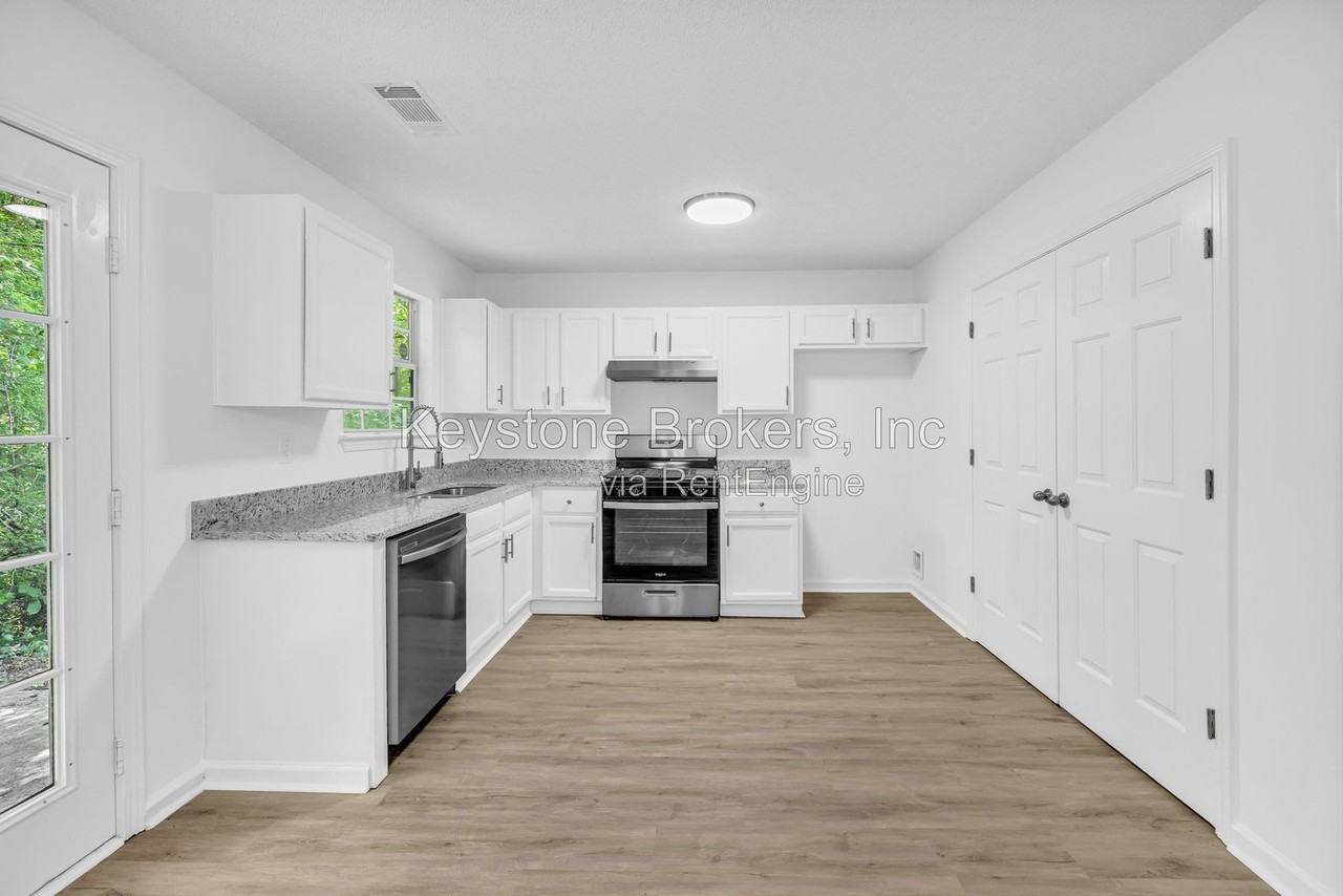 4084 Waldrop Hills Dr - Photo 6 of 9
