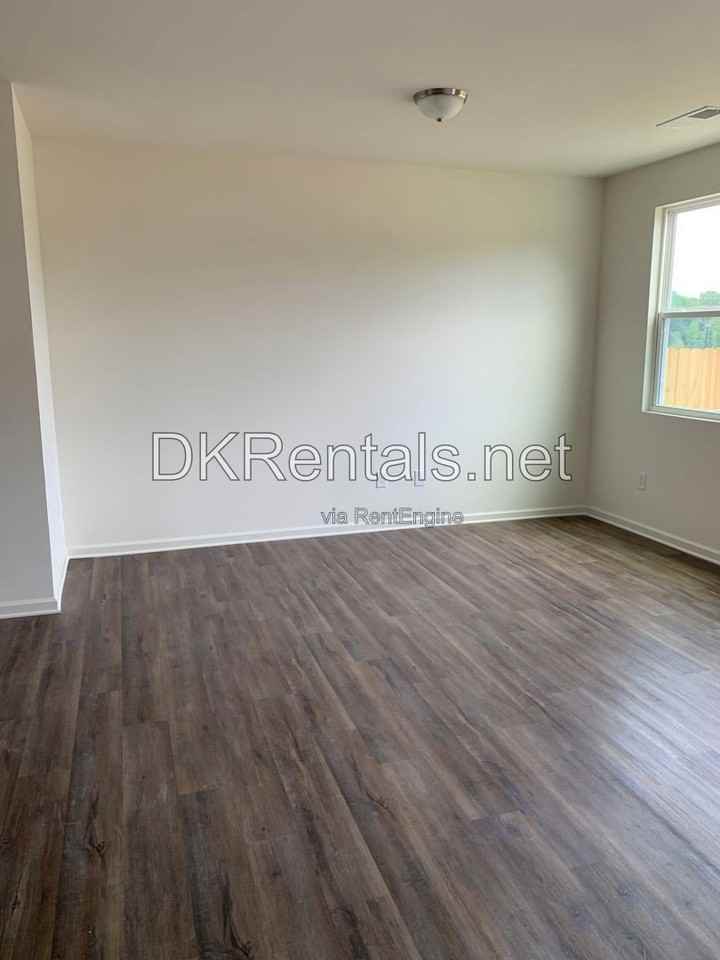 242 Grand Central Way - Photo 7 of 10