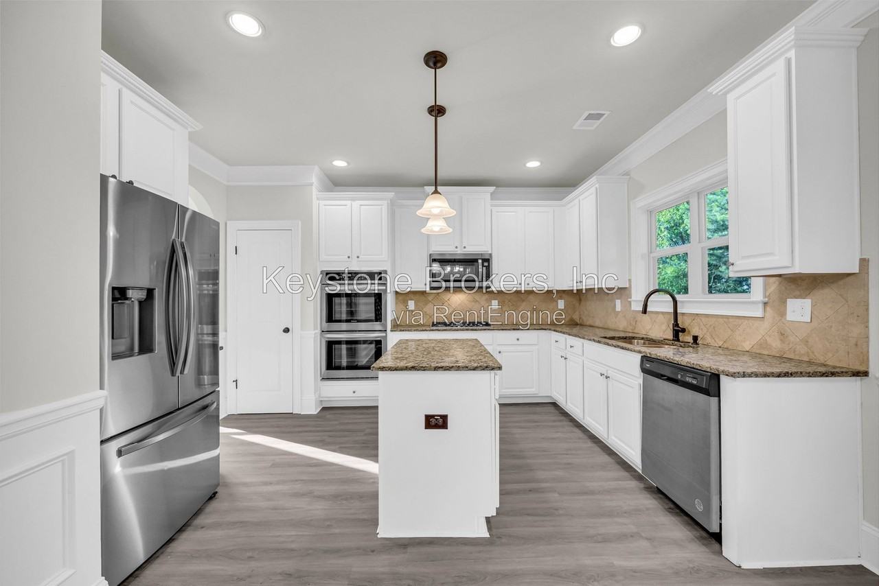 1216 Trophy Club Ave - Photo 3 of 25