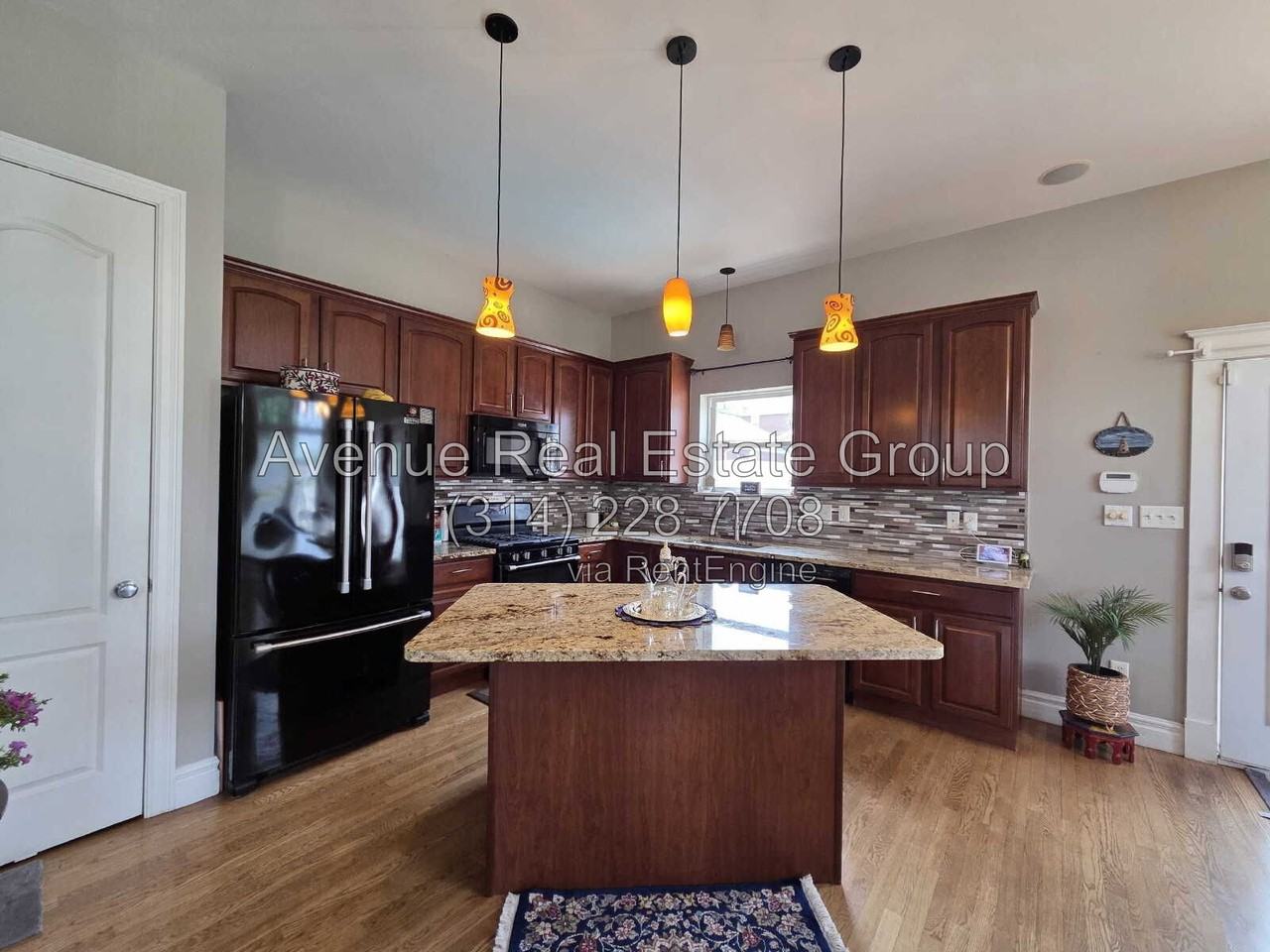 3948 Blaine Ave - Photo 7 of 26