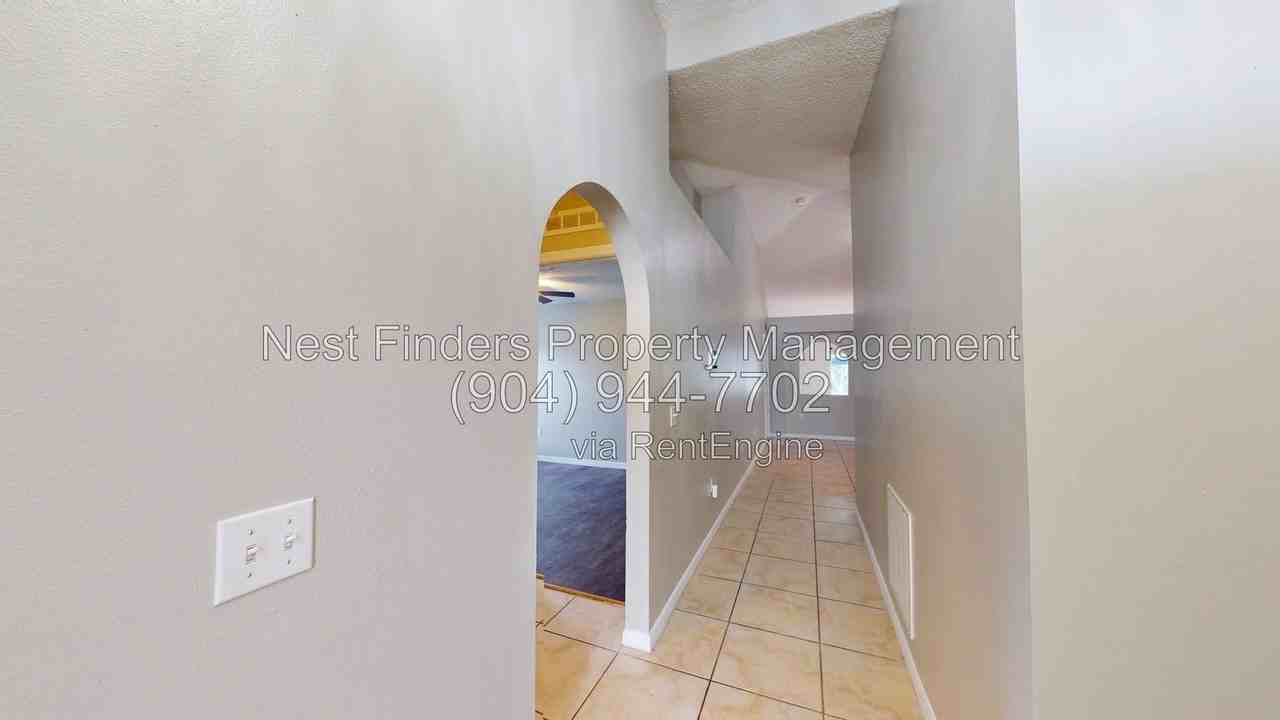 3212 Shadow Creek Rd - Photo 3 of 34