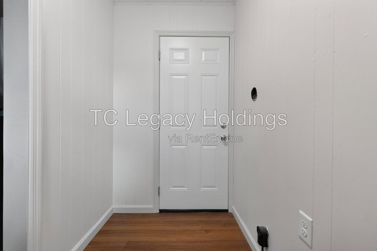 502 Cottage Ave - Photo 6 of 35