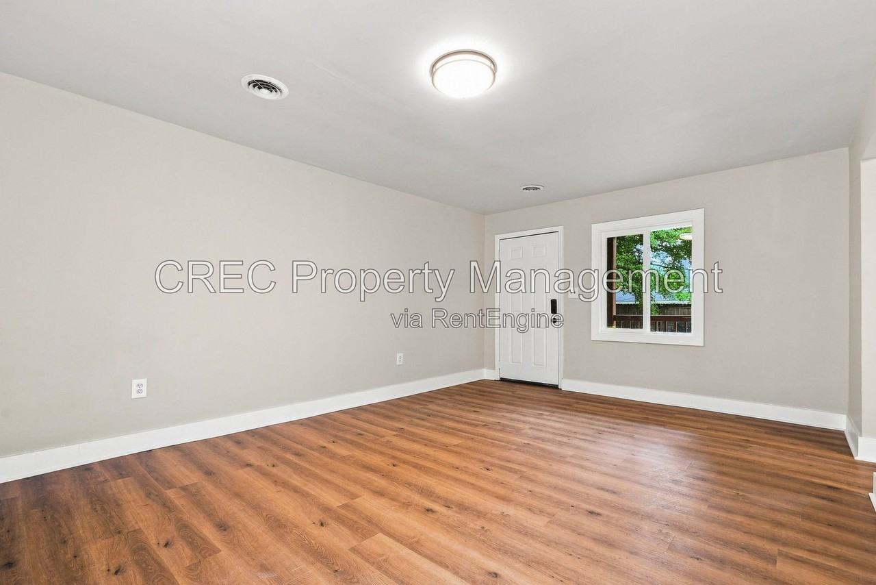 1605 Pineview Rd #A - Photo 4 of 15