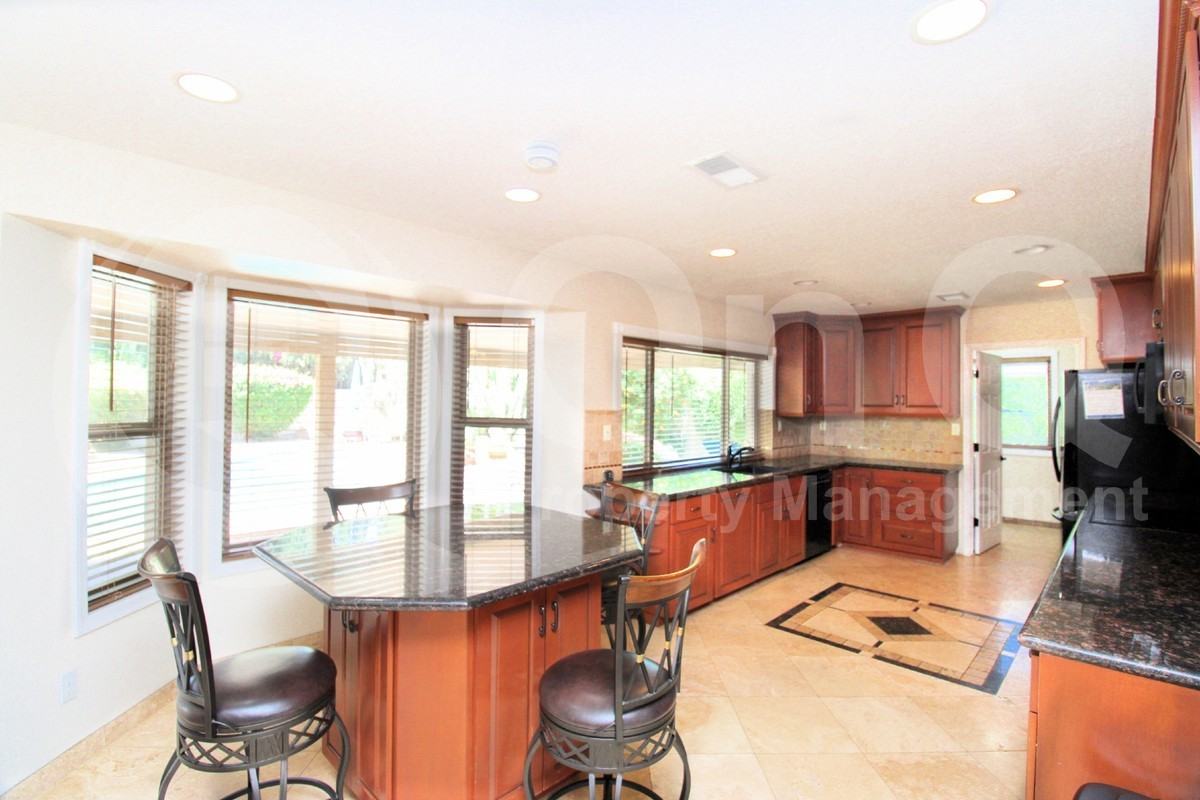 9008 E Friess Dr - Photo 6 of 26
