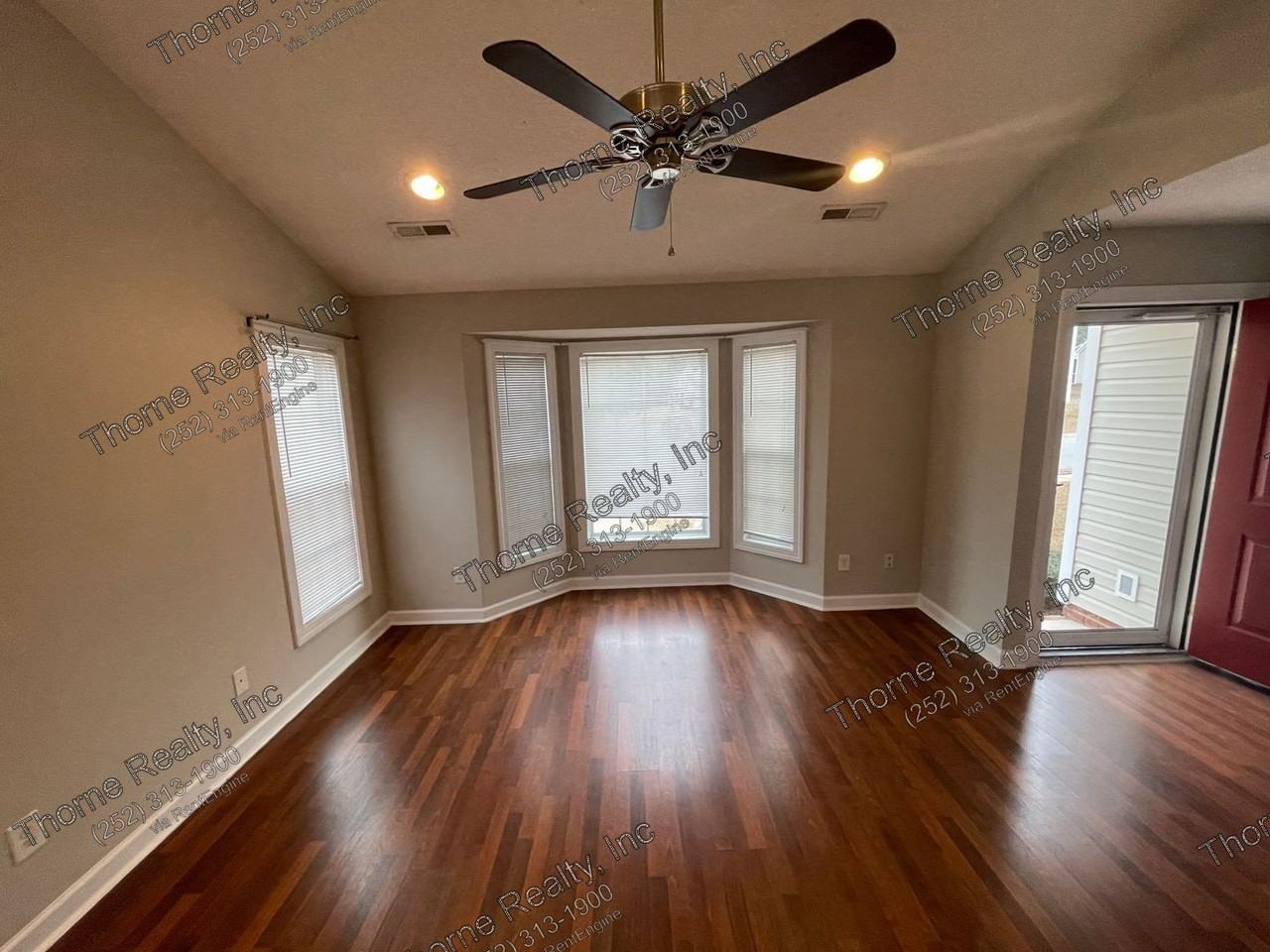 1845 Bridgewood Rd - Photo 3 of 13