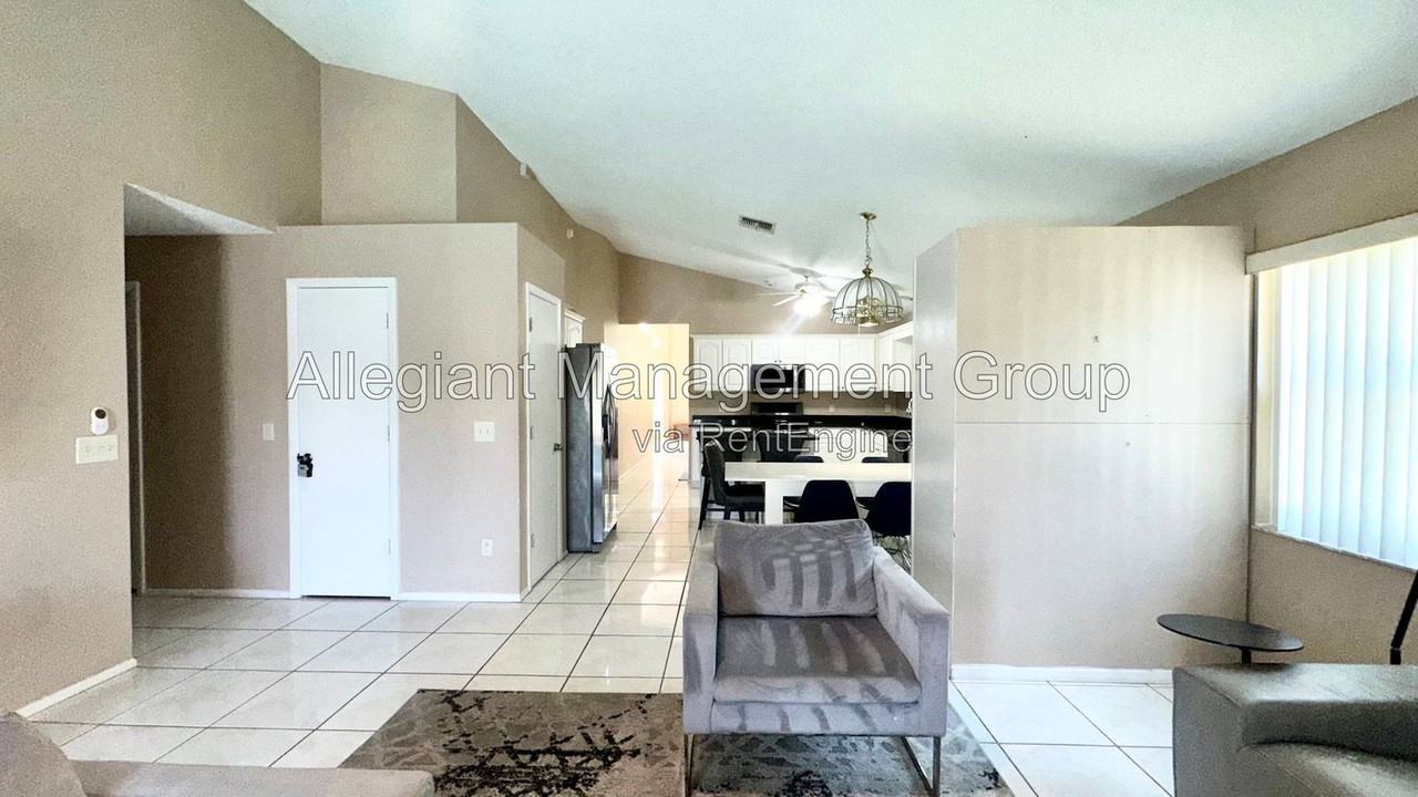 223 Lake Davenport Estates Dr - Photo 5 of 17