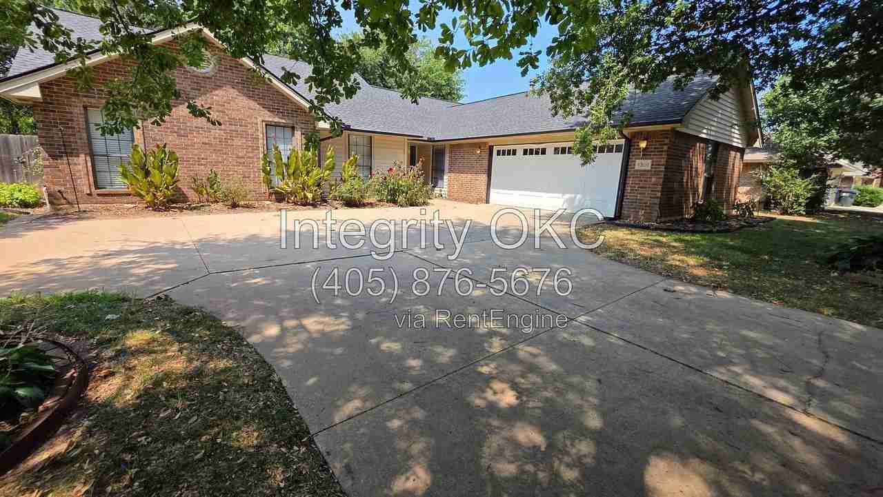 1301 Newbury Dr - Photo 3 of 28