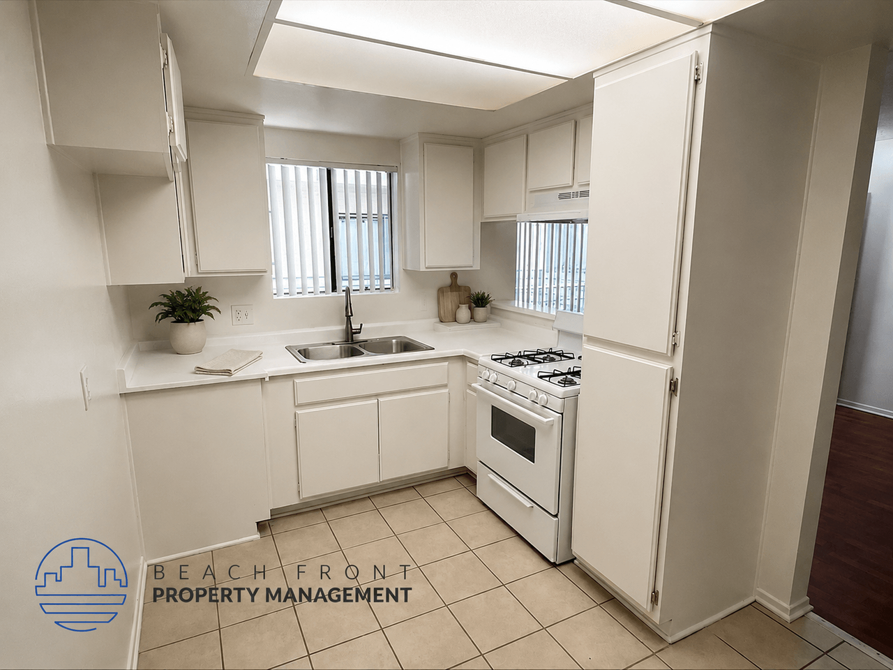 633 Broad Ave. - Photo 2 of 28