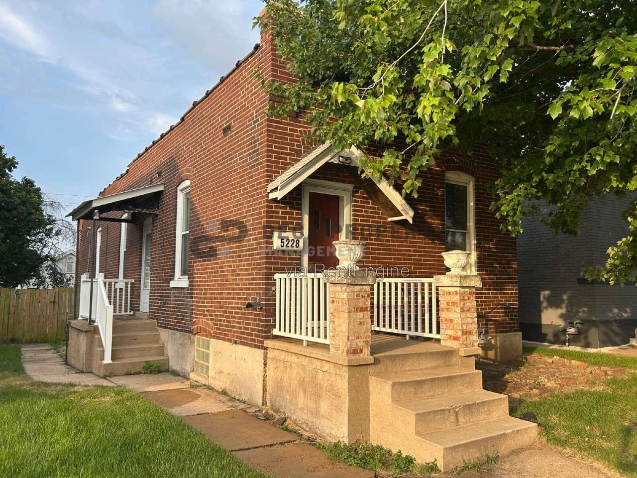 5228 Northrup Ave - Photo 2 of 12