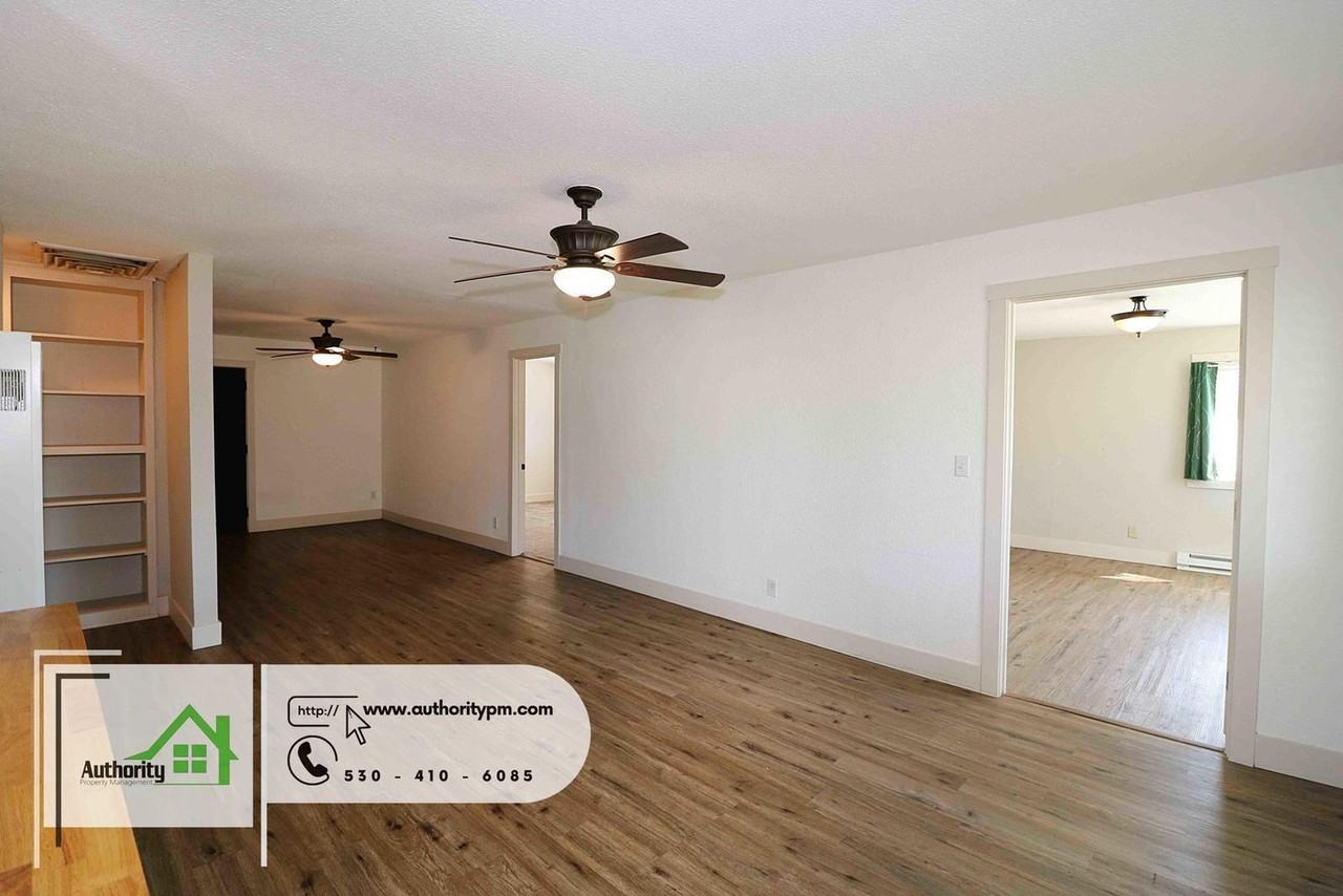 3457 Charles St - Photo 5 of 29