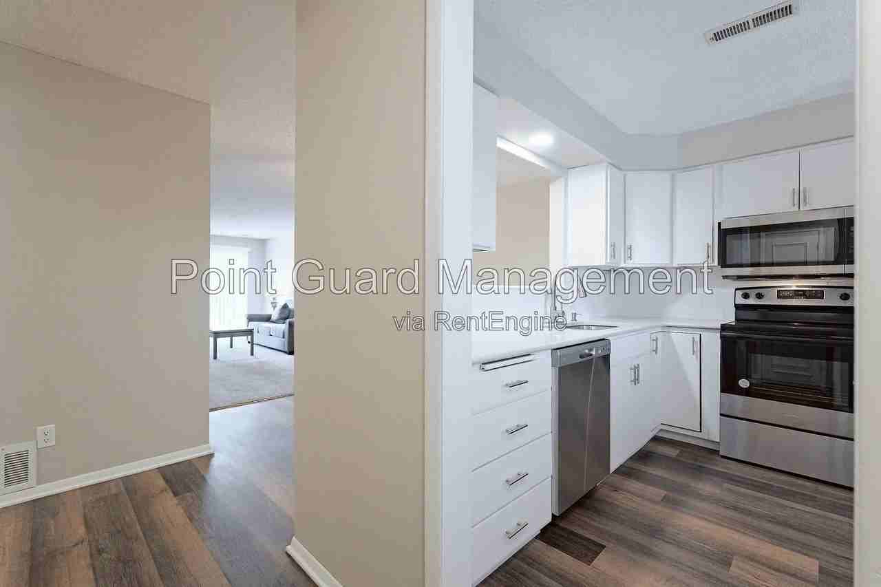 1828 W 18th St N #1005