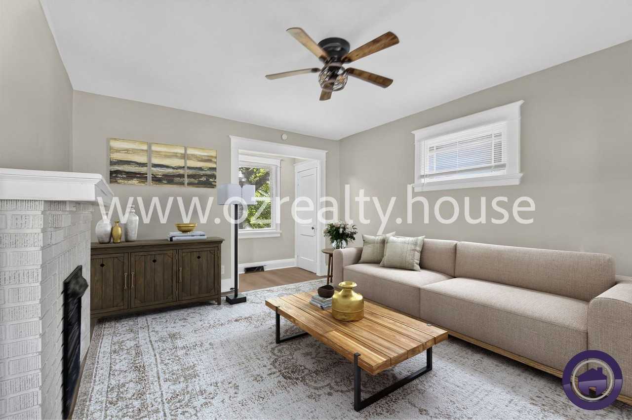 2322 Upton Ave - Photo 4 of 18