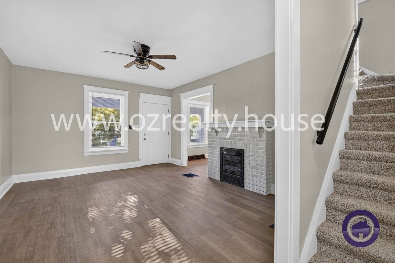 2322 Upton Ave - Photo 5 of 18