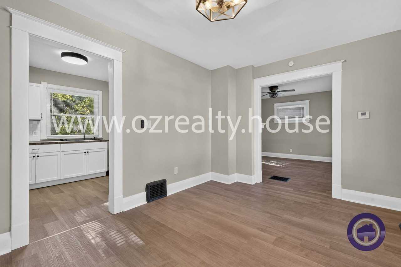 2322 Upton Ave - Photo 7 of 18