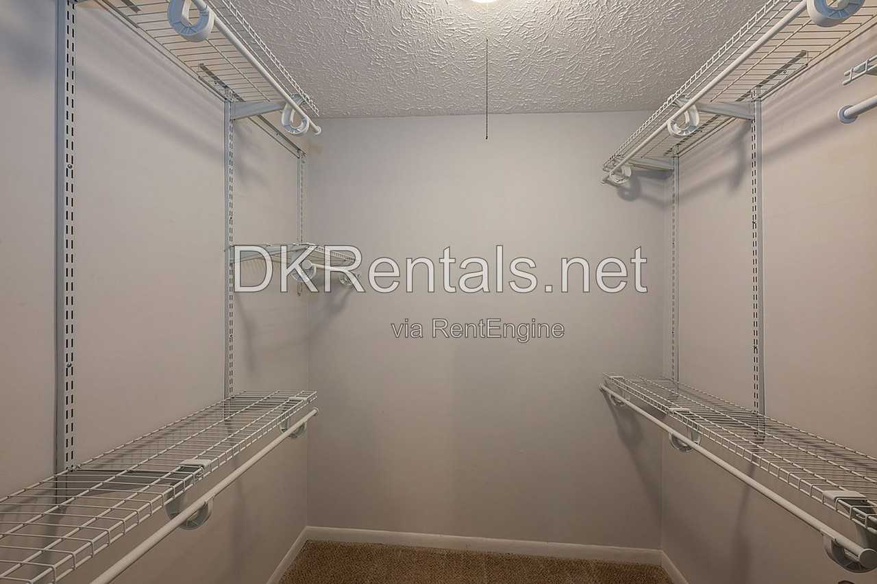 5143 Roswell Rd Ne #9 - Photo 3 of 20