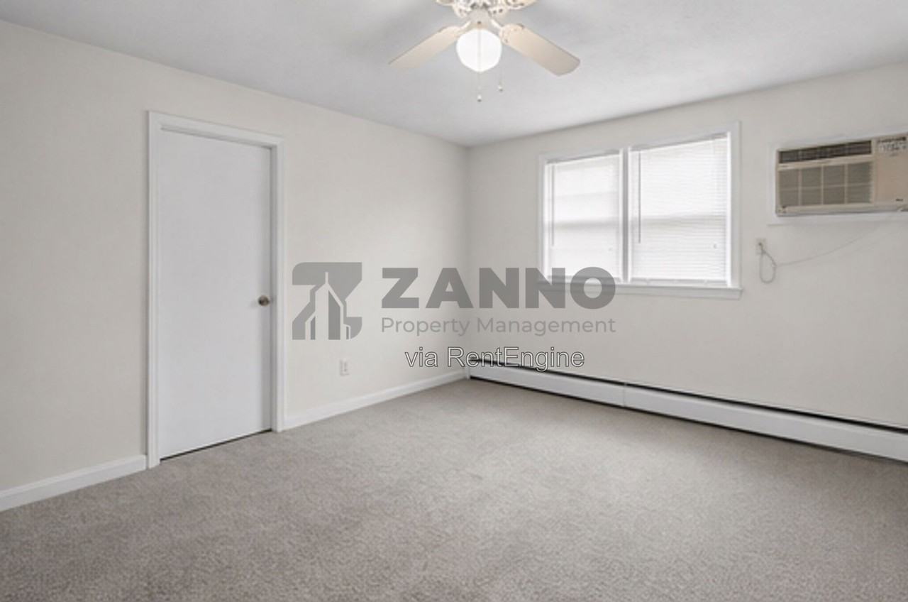 1 County St #8 - Photo 6 of 9