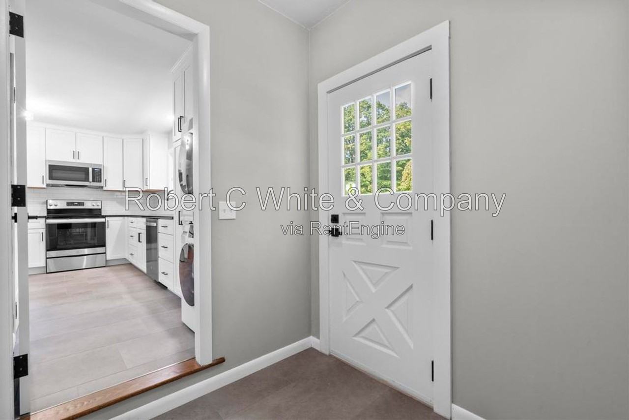 851 Ward Ln - Photo 7 of 28