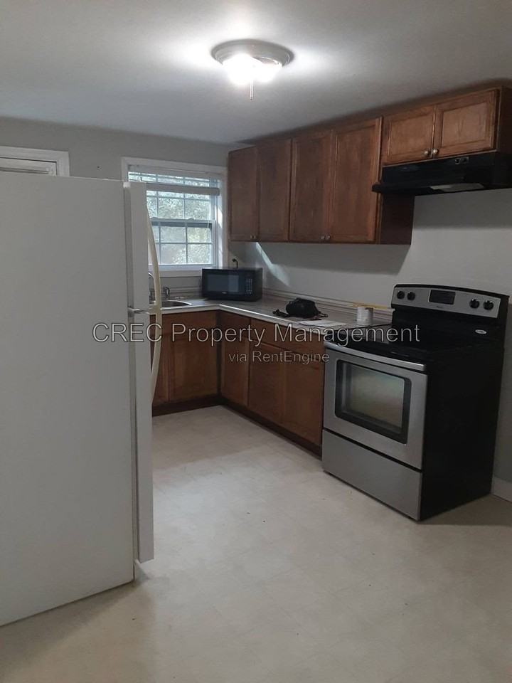 1519 Balsam St #A - Photo 7 of 16