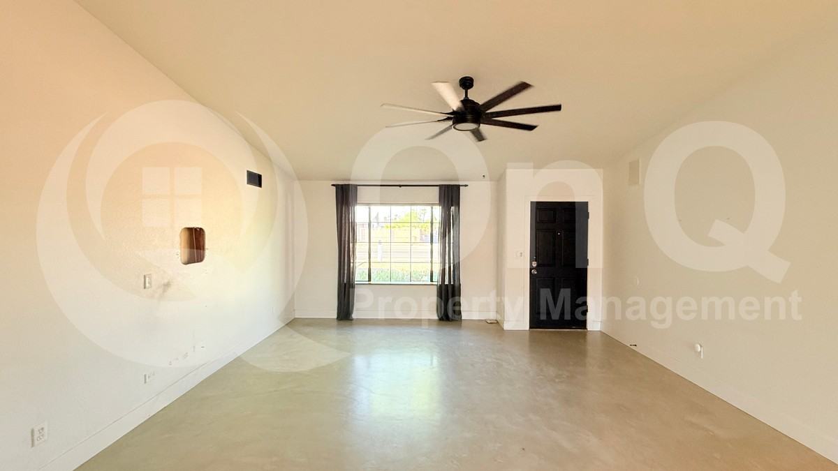 1222 W 13th St - Photo 5 of 19