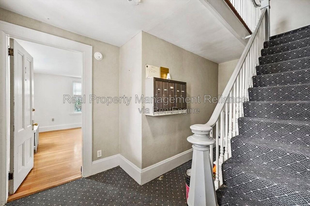16 Winthrop St #1 - Photo 2 of 19