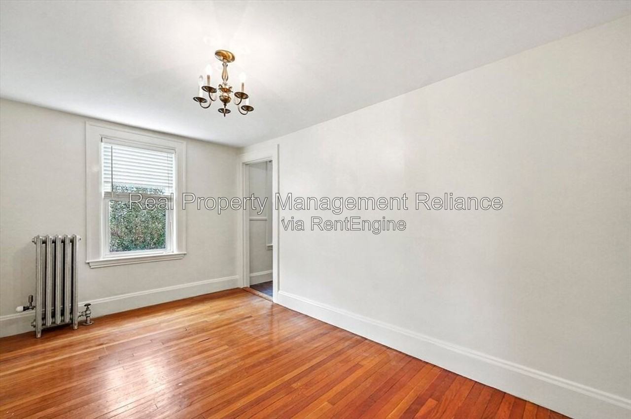 16 Winthrop St #1 - Photo 7 of 19