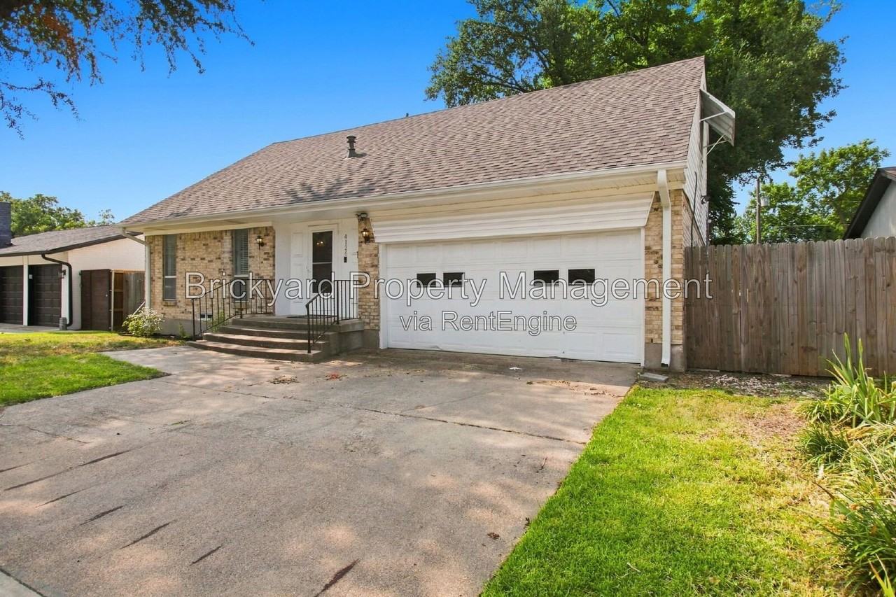 4126 Justice Ln - Photo 3 of 31