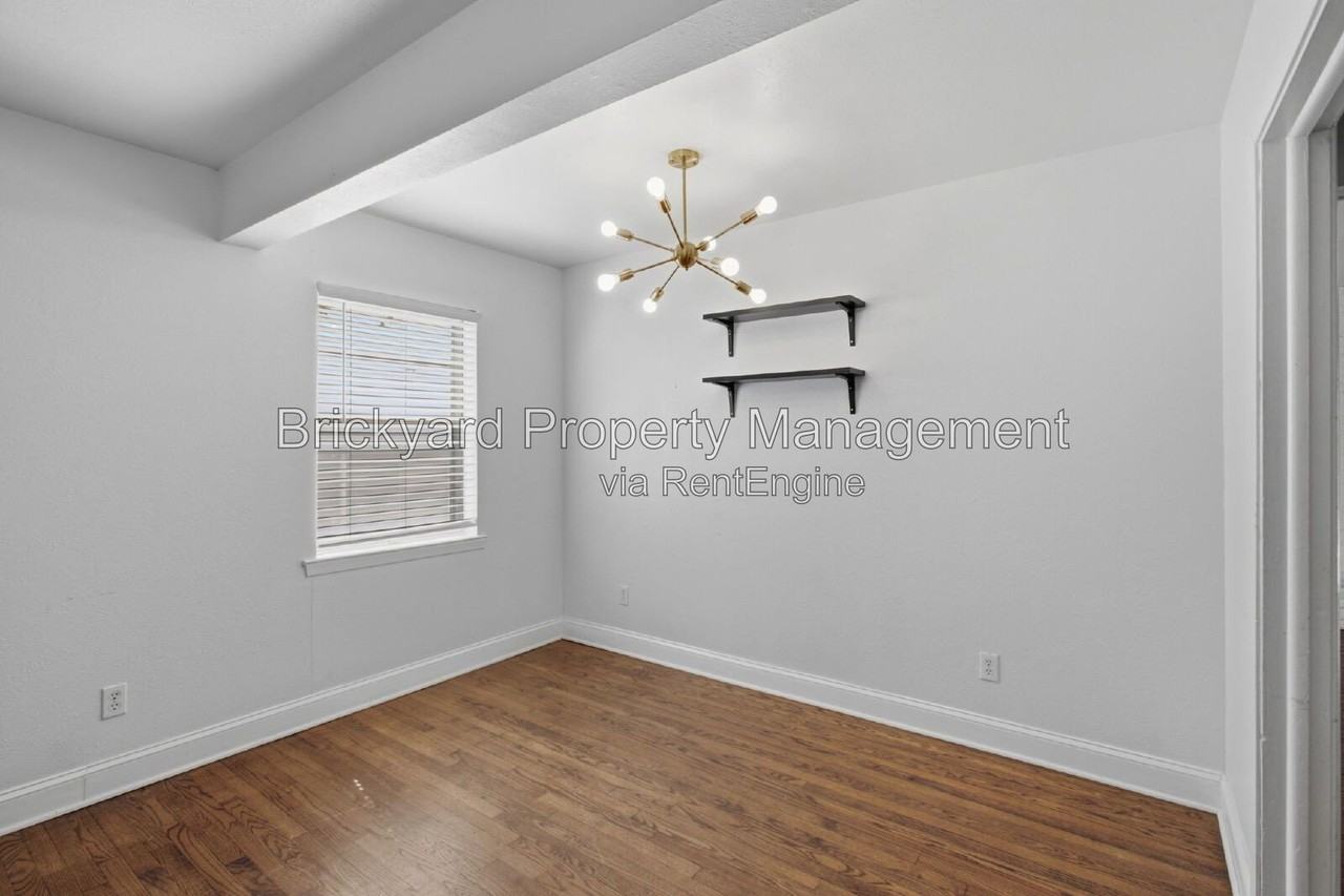 4126 Justice Ln - Photo 7 of 31