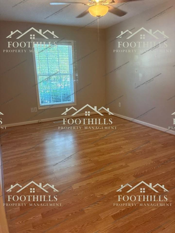 107 Ashton Ln - Photo 6 of 13