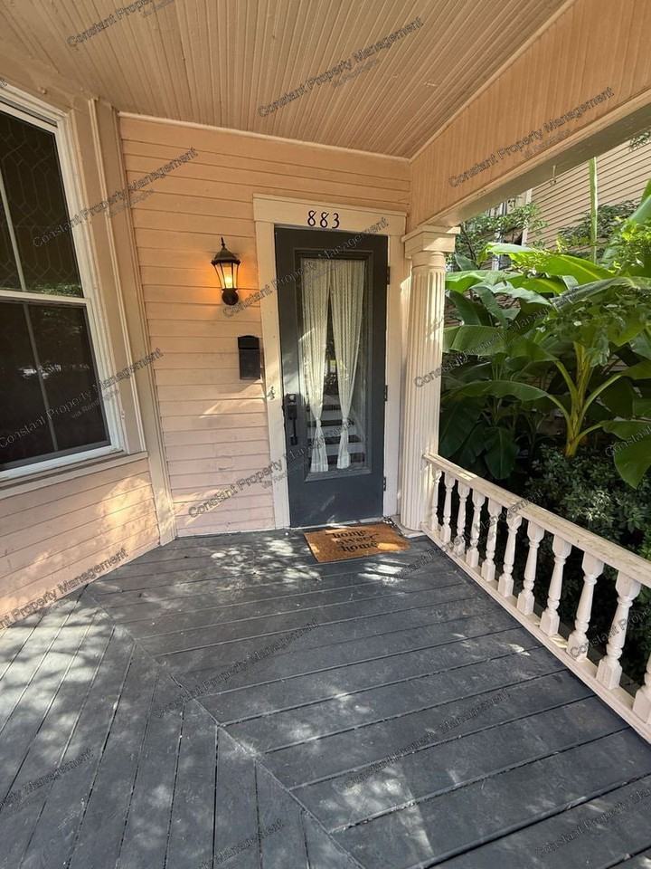 885 College St #883 - Photo 2 of 19