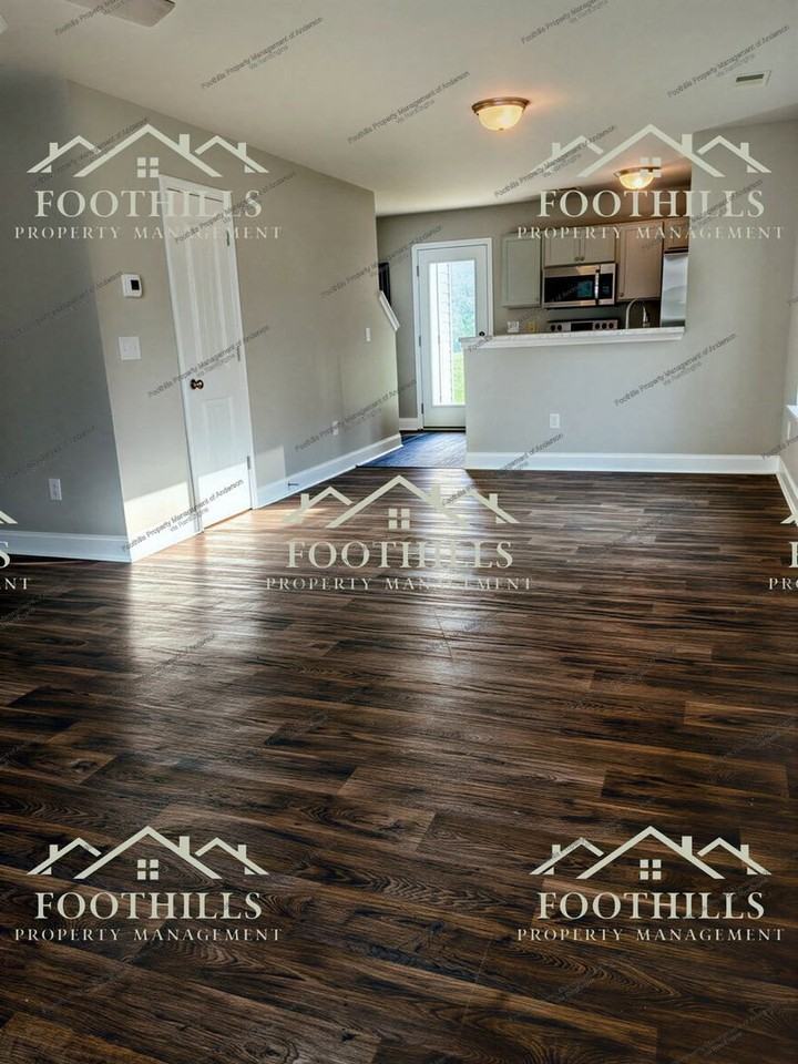 104 David St #B - Photo 2 of 16