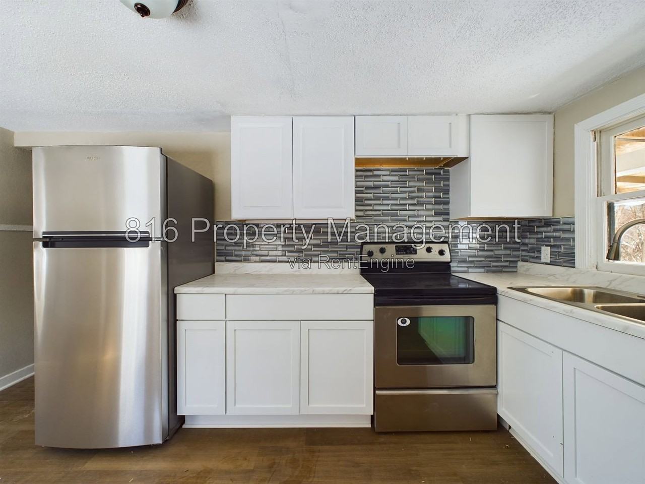 1013 W South Ave #2 - Photo 5 of 12