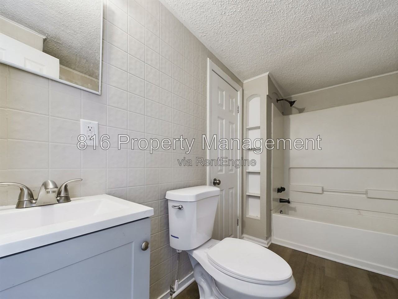 1013 W South Ave #2 - Photo 6 of 12