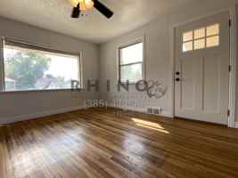 featured image of 2885 Van Buren Ave #2