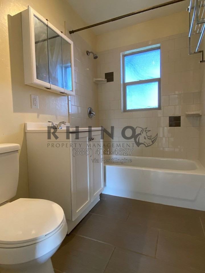 2885 Van Buren Ave #2 - Photo 6 of 10