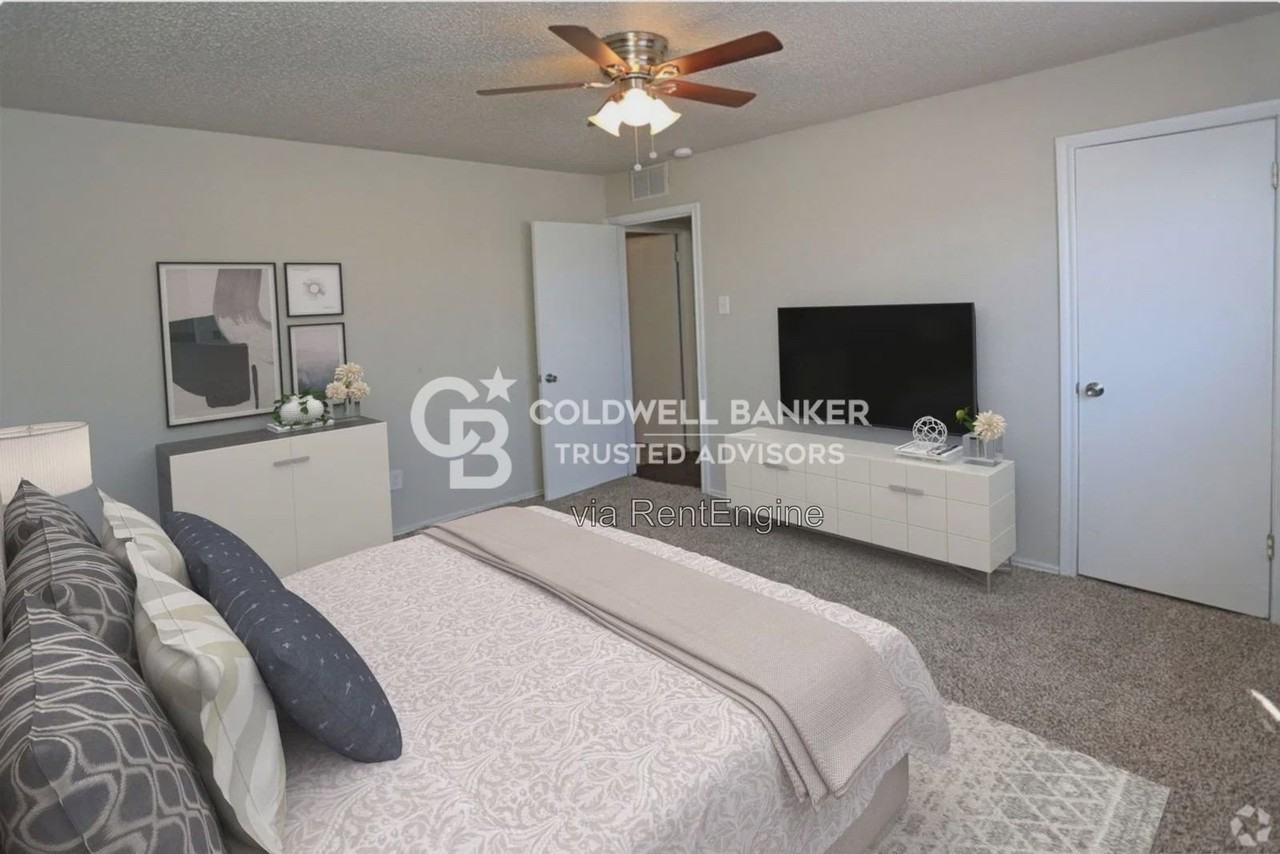 1606 Elkhart Ave #36 - Photo 4 of 6
