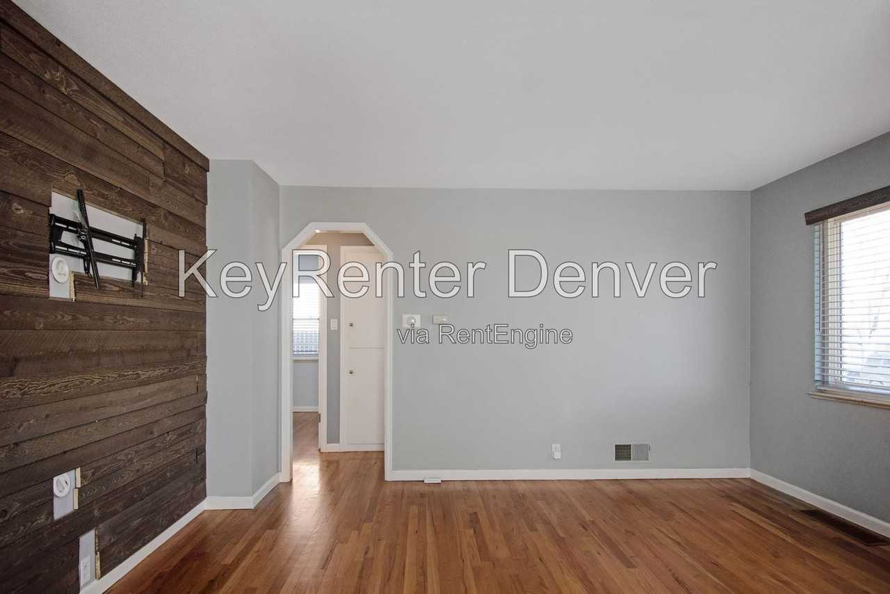 3473 S Fairfax St - Photo 6 of 25