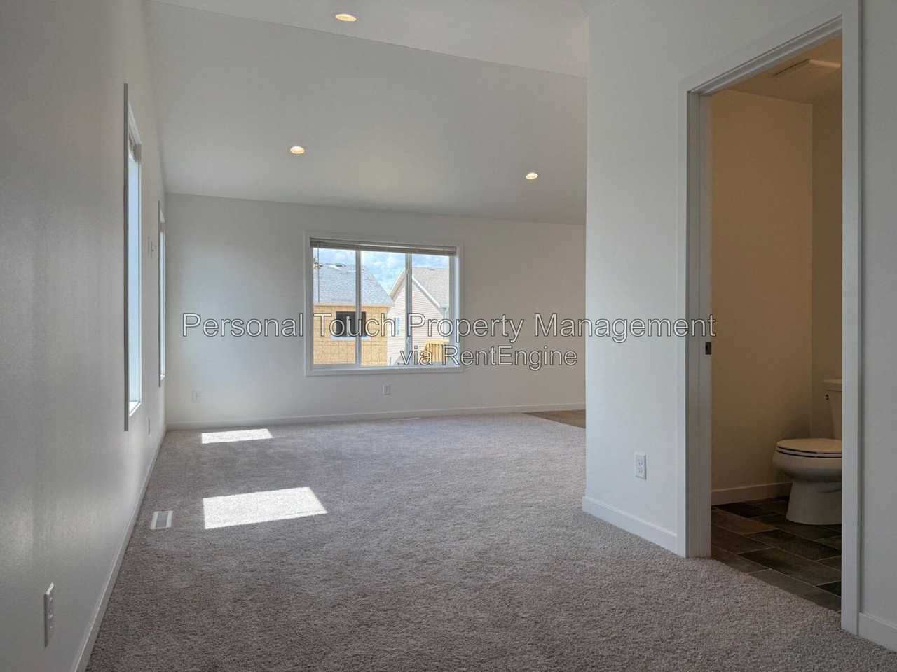 6767 32nd St S - Photo 3 of 43