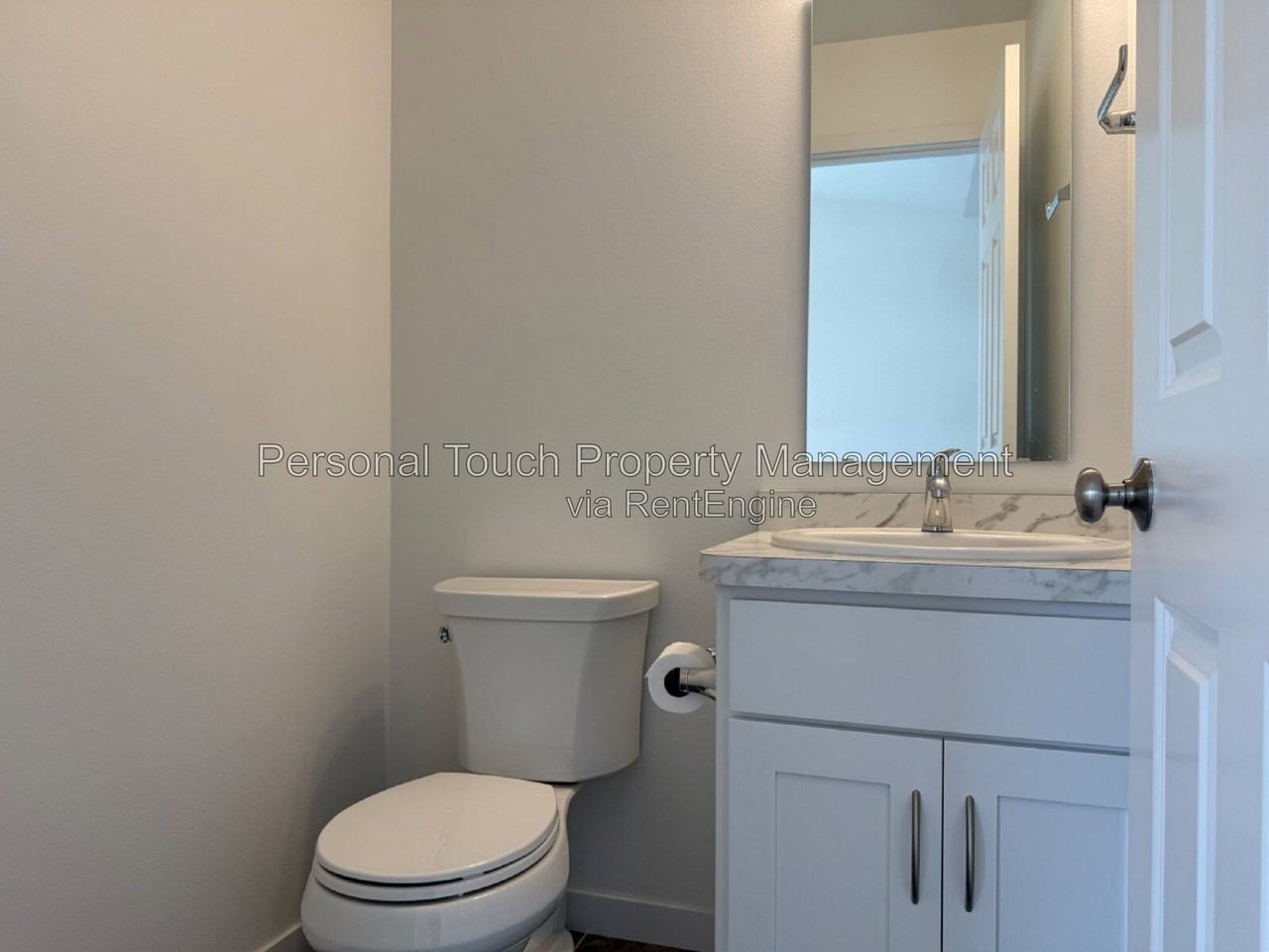 6767 32nd St S - Photo 4 of 43
