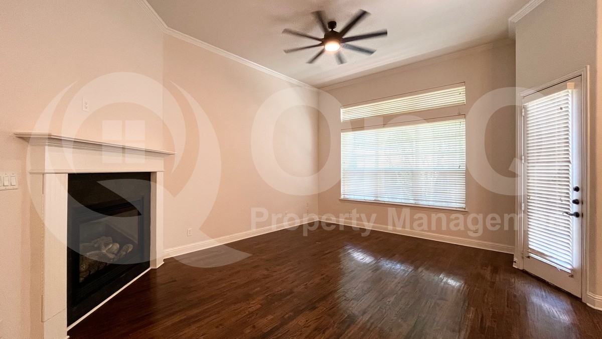 2209 Kirby St - Photo 5 of 20