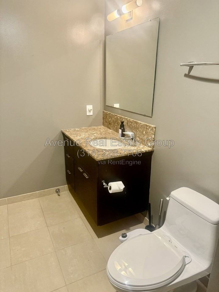 915 Olive St #1104 - Photo 6 of 10