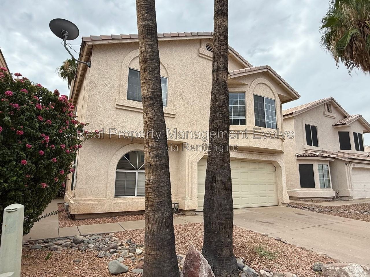 3725 E Taro Ln - Photo 3 of 30