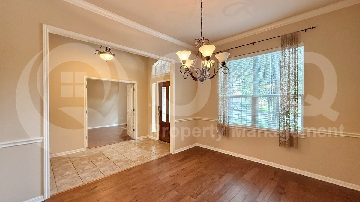 16212 Double Eagle Dr - Photo 4 of 32