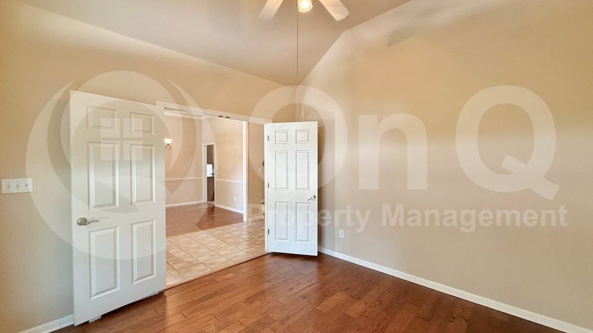 16212 Double Eagle Dr - Photo 6 of 32