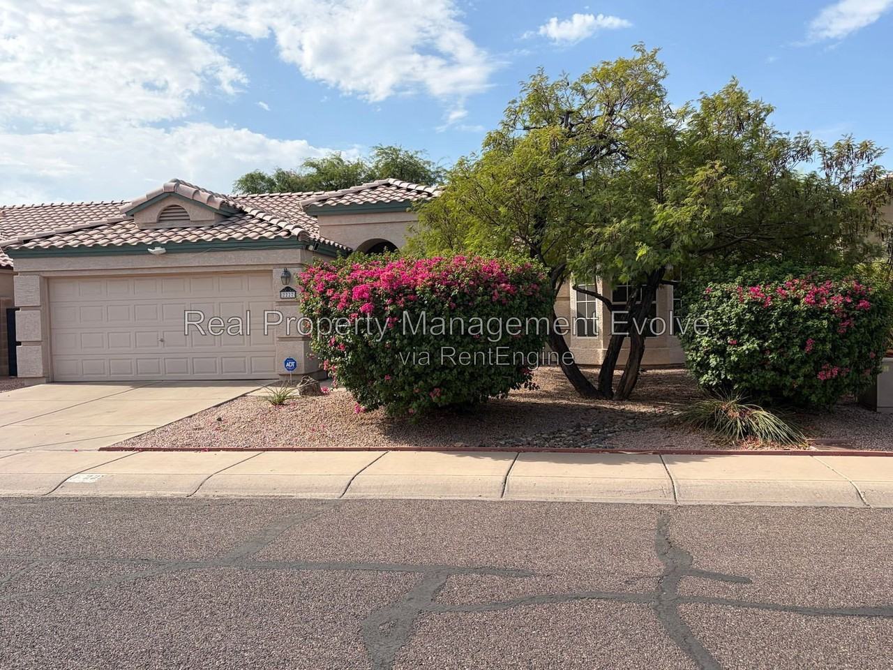 2227 E Edna Ave - Photo 3 of 34