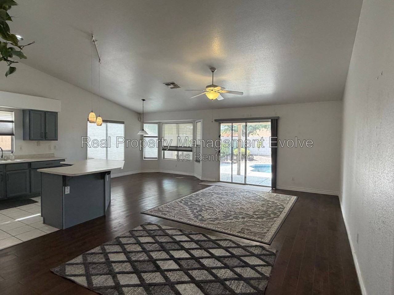 2227 E Edna Ave - Photo 4 of 34